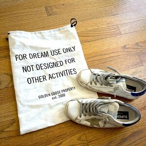 Golden Goose Super Star Sneakers

White, silver and blue